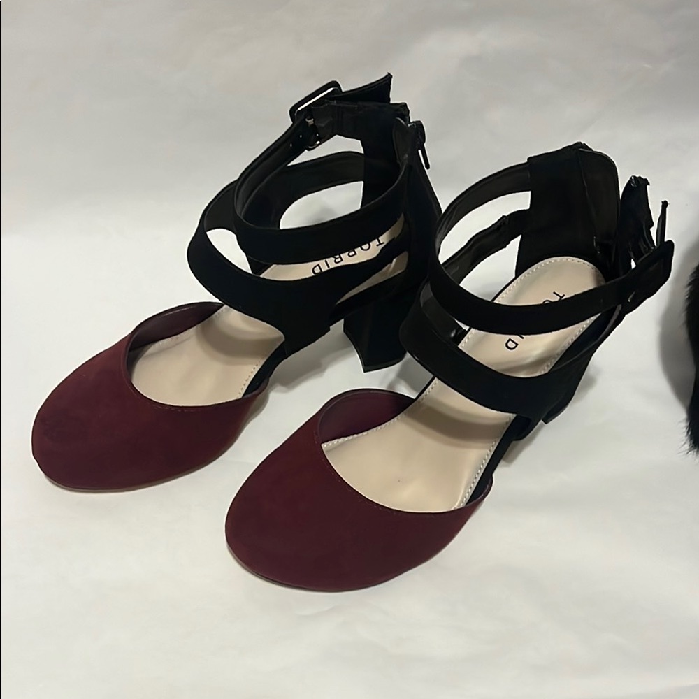 Black and Burgundy Women's Shoes